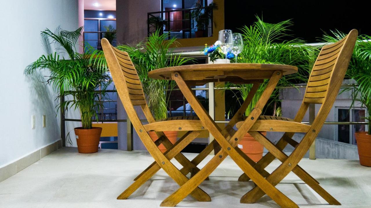 Sunset Isla Mujeres Aparthotel Exterior foto